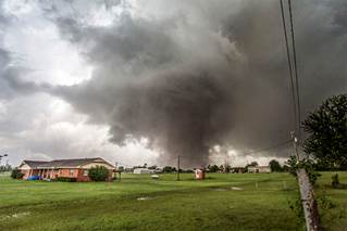 http://www.sciencemag.org/sites/default/files/styles/inline__450w__no_aspect/public/ma_0414_NF_SJLin_tornado_NEW_700px.jpg?itok=Ee9FTpFx